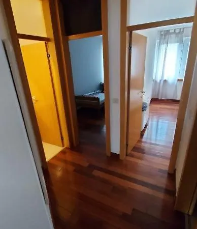 2br Apartment-next To Old Town-private Parking Apartamento *