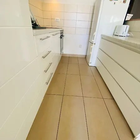 2Br Apartment-Next To Old Town-Private Parking Διαμέρισμα *