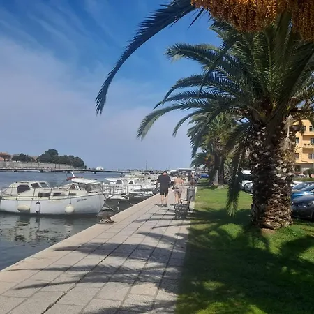 2Br Apartment-Next To Old Town-Private Parking Διαμέρισμα