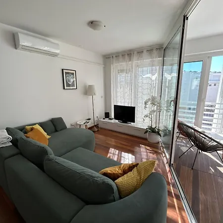 2Br Apartment-Next To Old Town-Private Parking Apartment