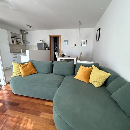 Apartment 2Br Apartment-Next To Old Town-Private Parking