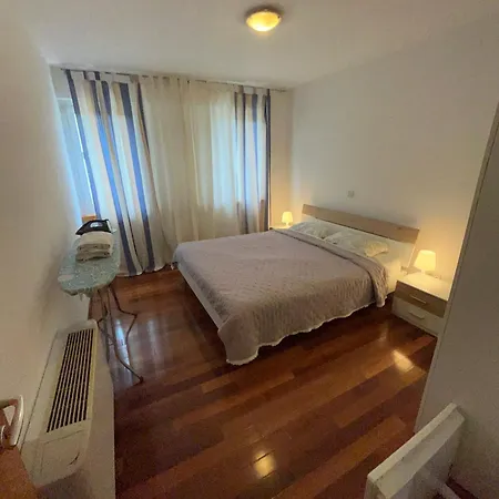 Celestina Apartment *